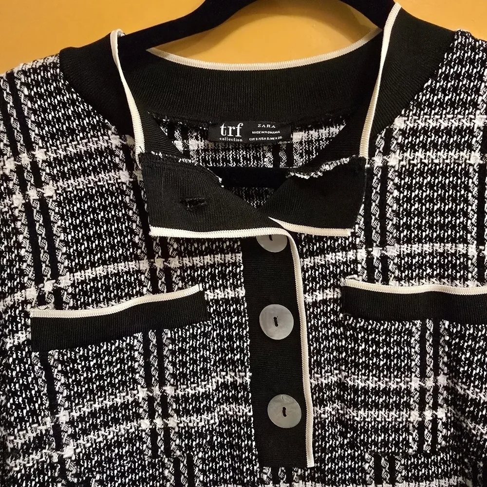 Zara Black and White Plaid Sweater